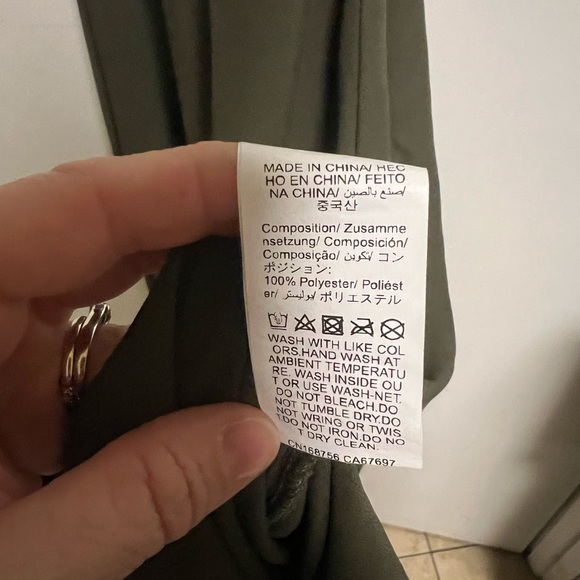 (🍂BOGO) Elegant Olive Green Lace Maxi Dress - Picture 6 of 7